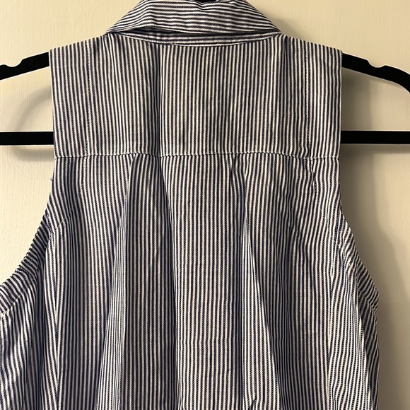Neiman Marcus Pinstripe Sleeveless Button Down Flowy Shirtdress - Picture 8 of 10